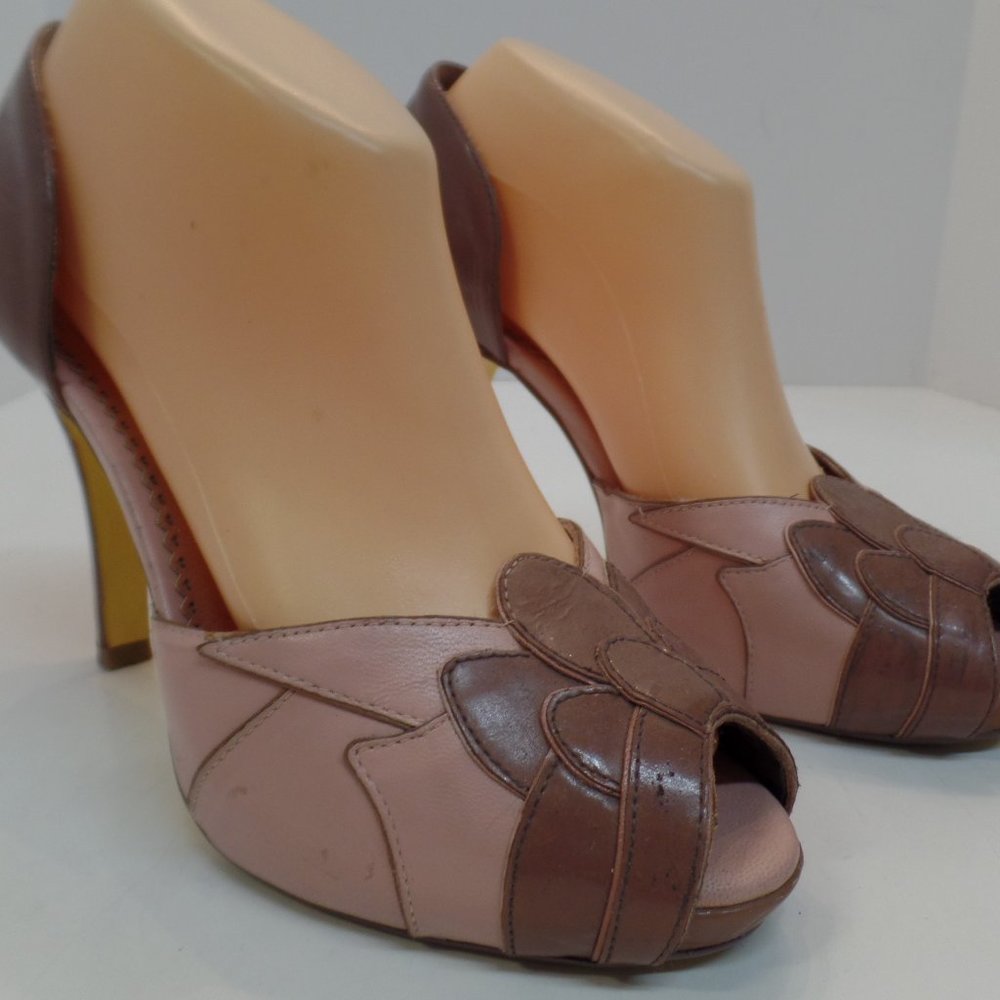 Poetic License Leather  Feel the Rhythm Pink Peep-toe Deco Pumps Sz 39 or 8.5
